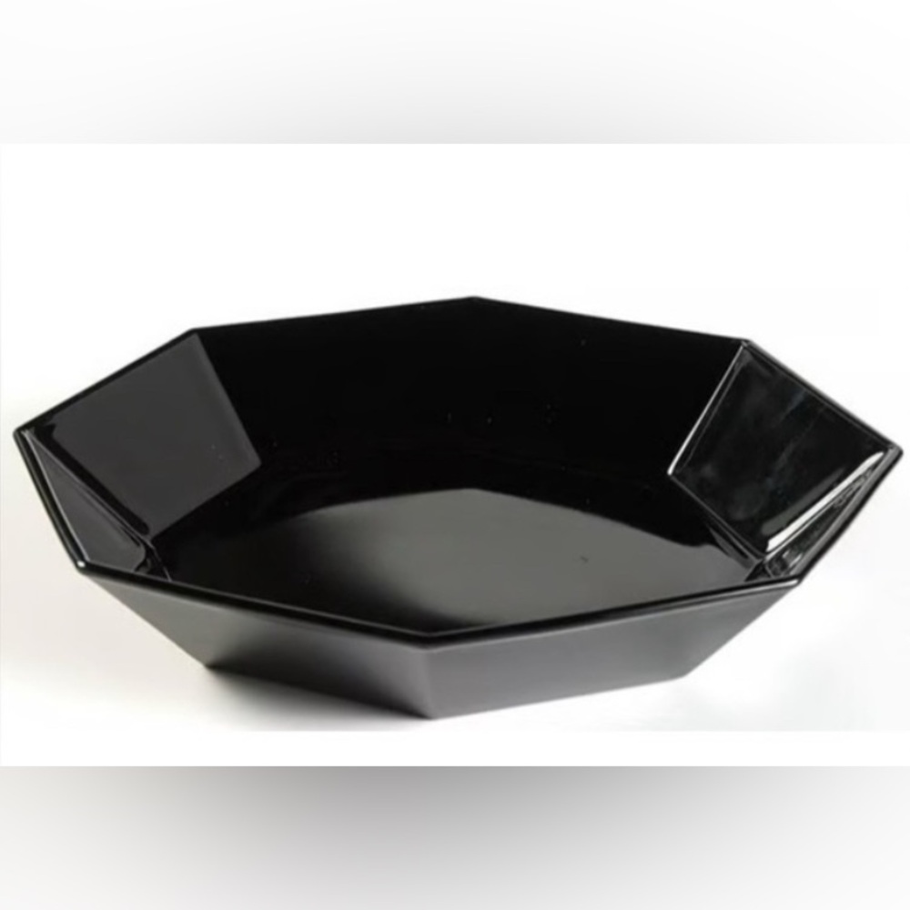 6 Arcoroc Black Octime 7.5” coupe soup bowls. France